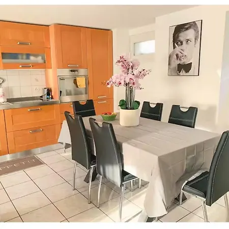 Centro アパート *